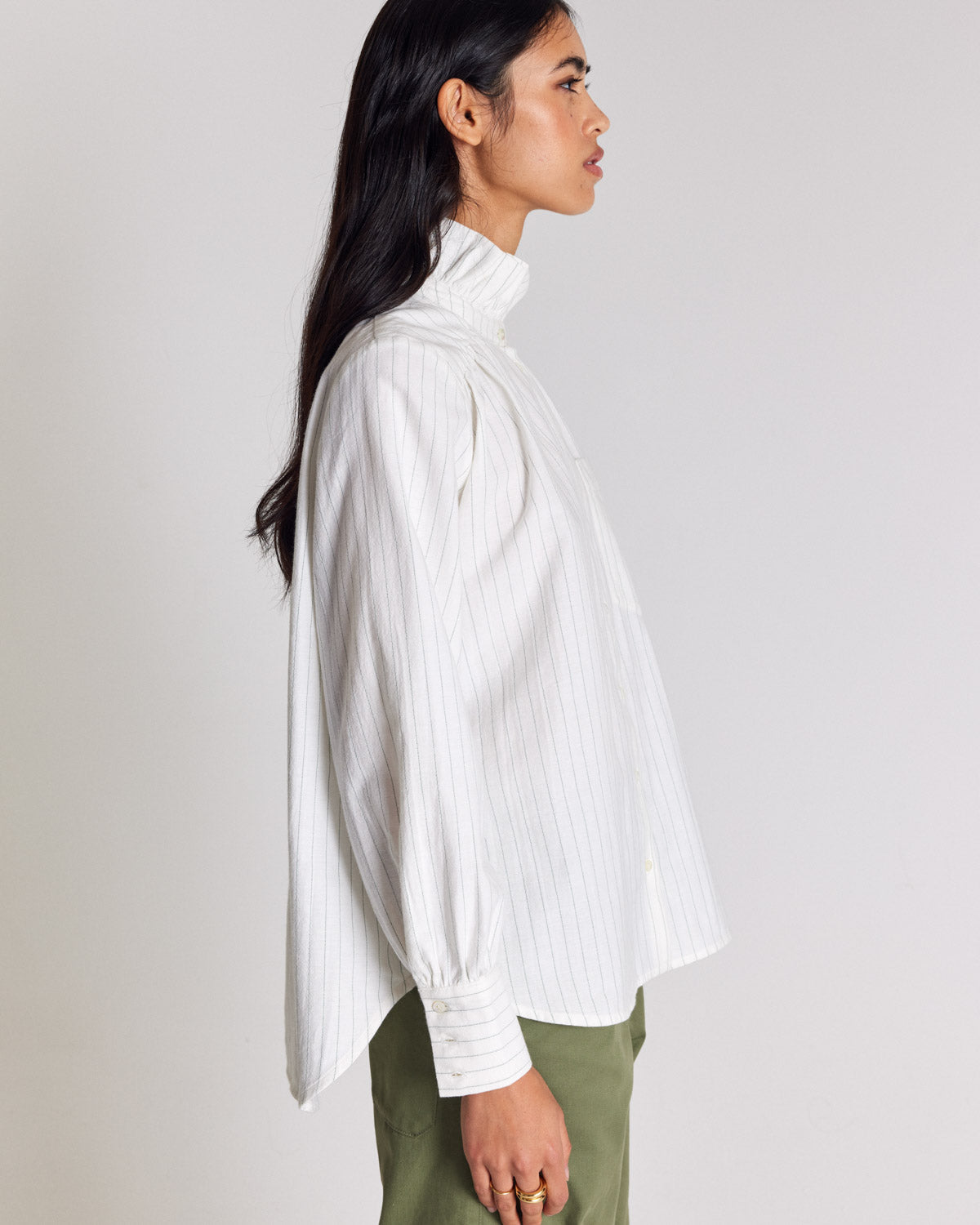 Leonor shirt with green and ecru stripes