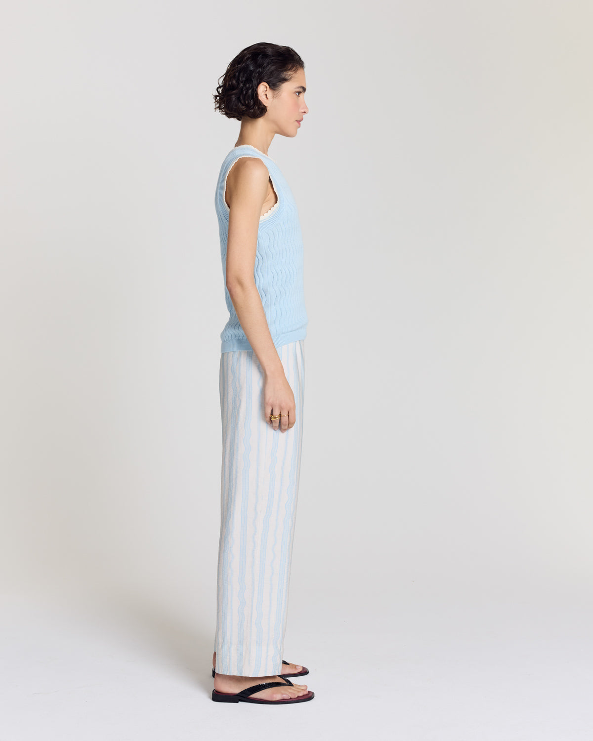 Top Kahny bleu ciel et blanc
