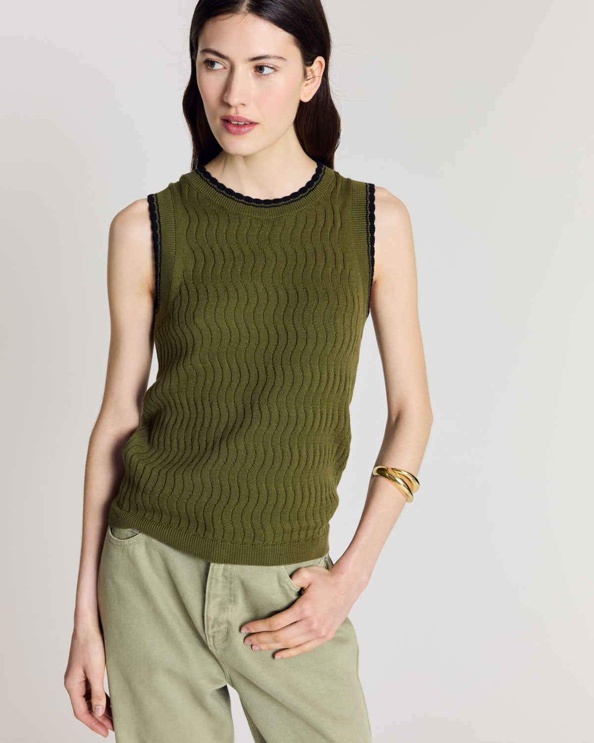 Kahny olive and black top