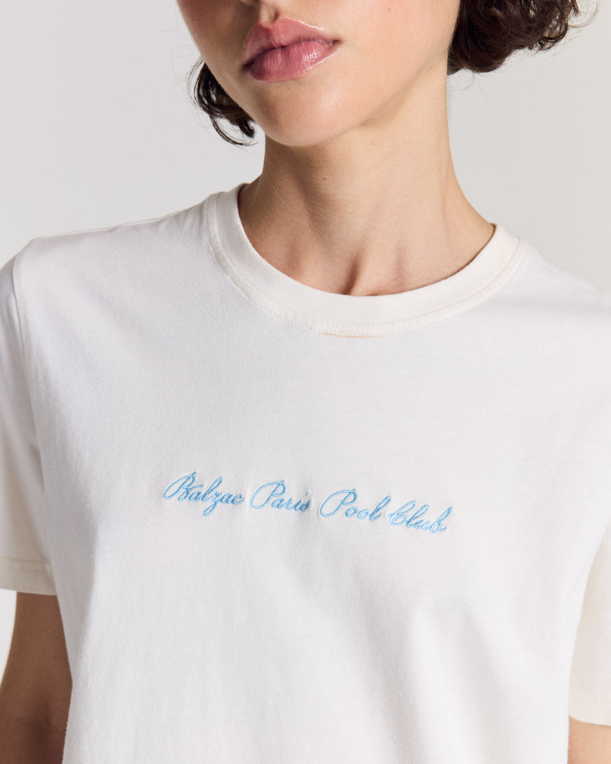 Bree Balzac Pool Club off-white and blue T-shirt