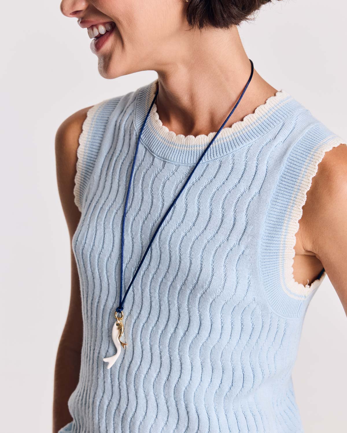 Top Kahny bleu ciel et blanc