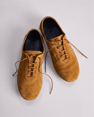 Achille derbies with hazelnut heart tongue