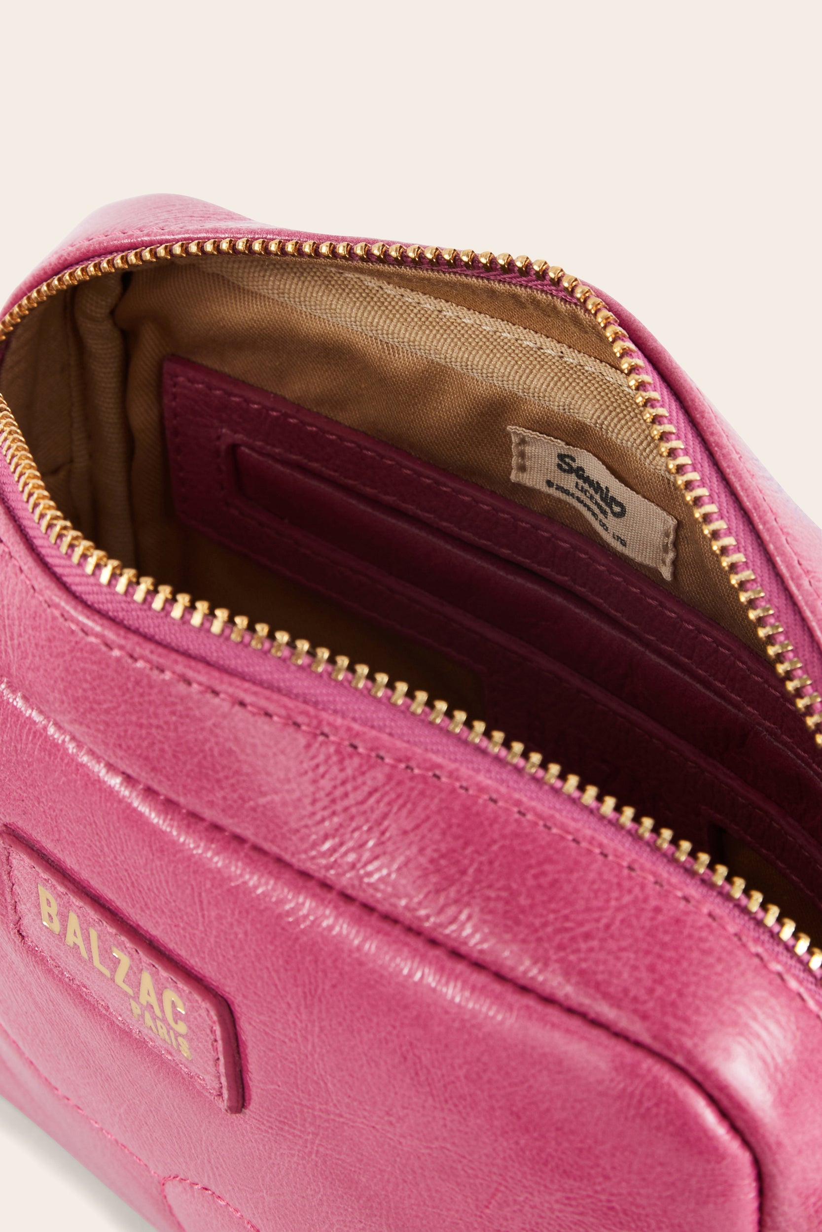 Bag Césarée Hello Kitty patent crinkled pink