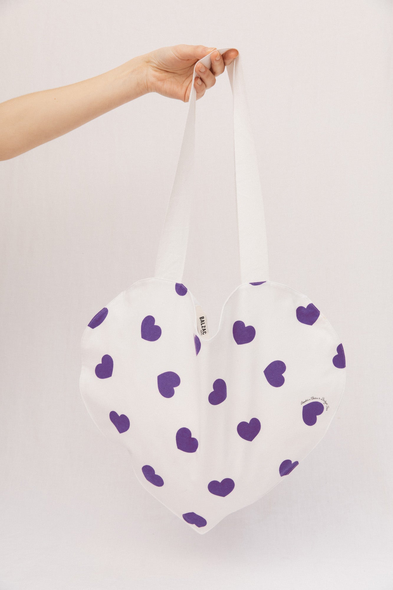 Tote bag Freesia imprimé écru cœurs violets 