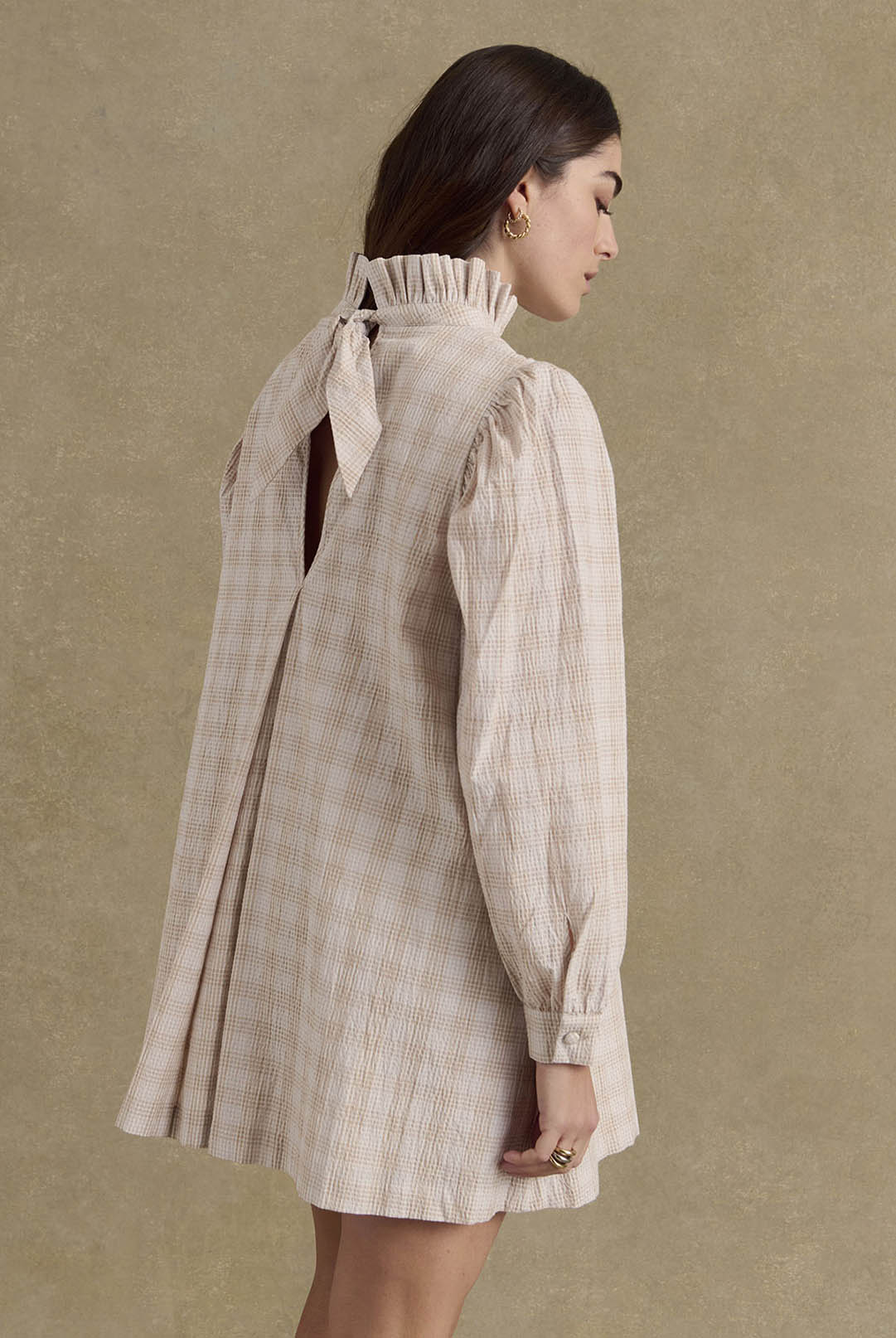 Dress Saga checks beige and white