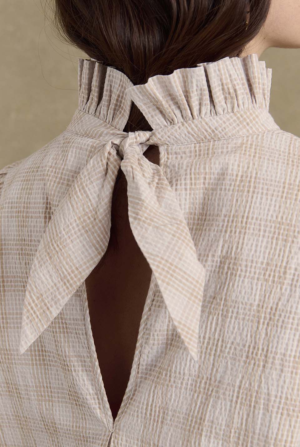 Dress Saga checks beige and white