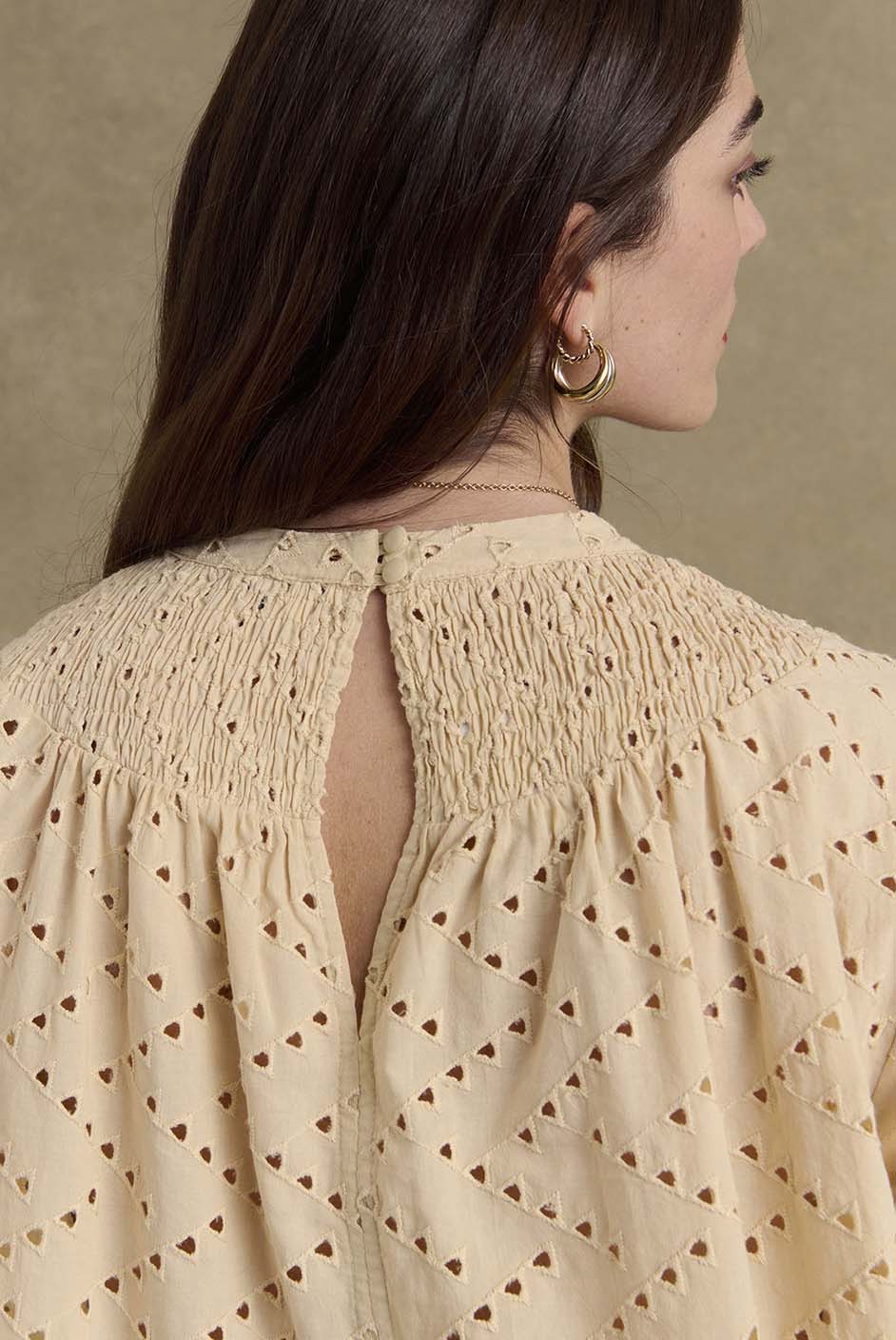 Blouse Amicie embroidery English beige