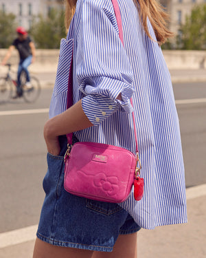 Hello Kitty Caesarea pink crinkled patent leather bag