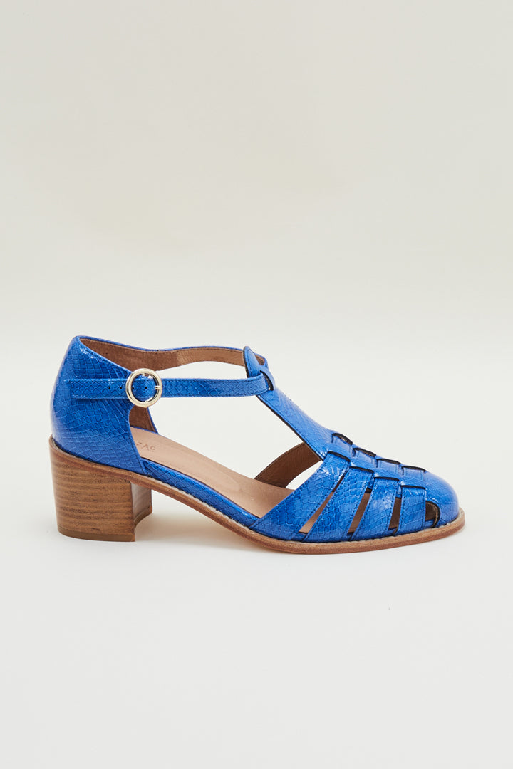Albane sandals in blue lizard embossed leather