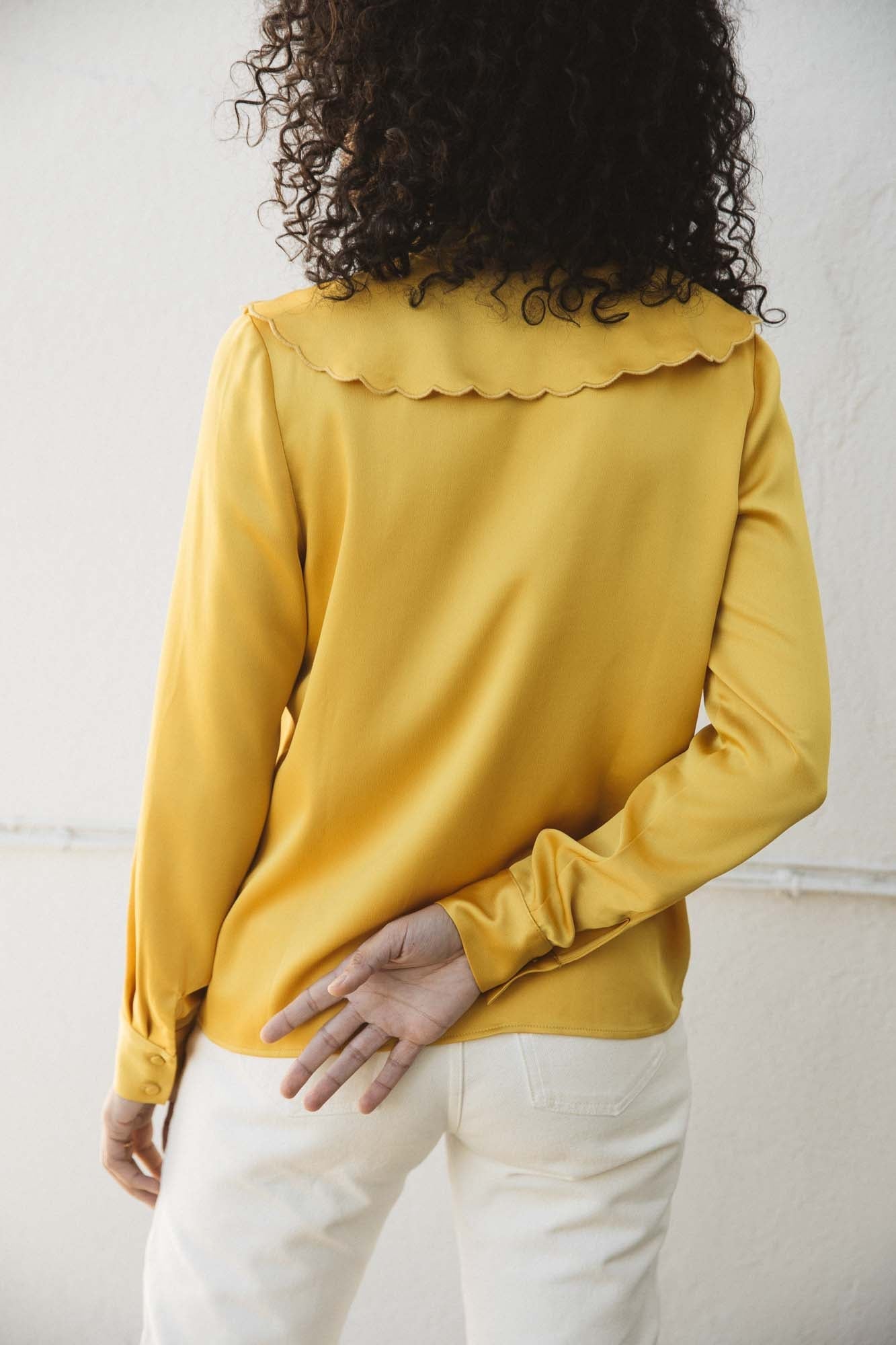 Astrée yellow gold blouse