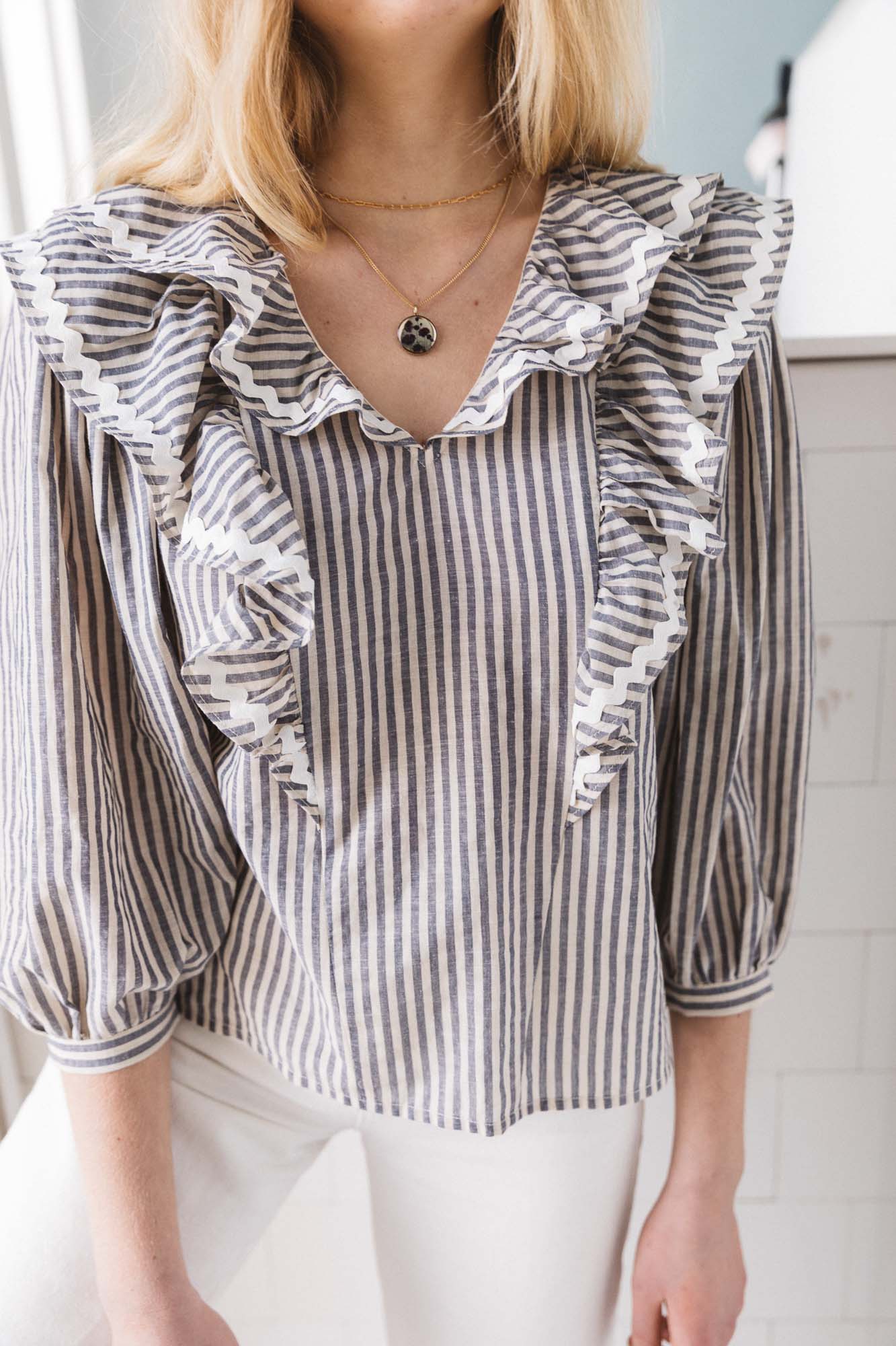 Récif blouse with blue and gray stripes