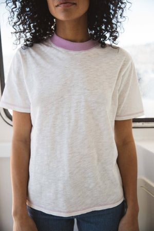 Tee-shirt Ithaque écru lila col coton bio confort