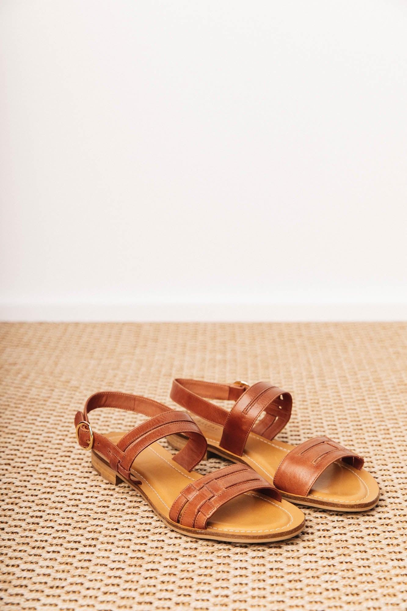 Camel Isalina sandals