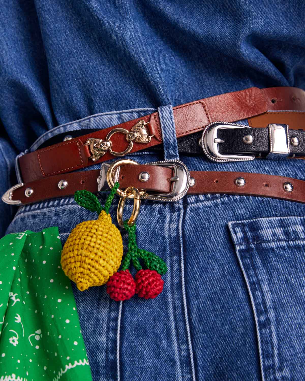Keyring cerise raffia