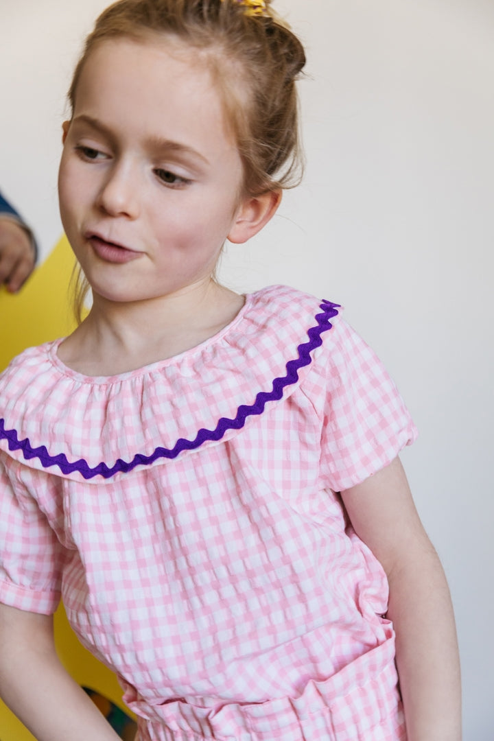 Aventurière pink gingham blouse