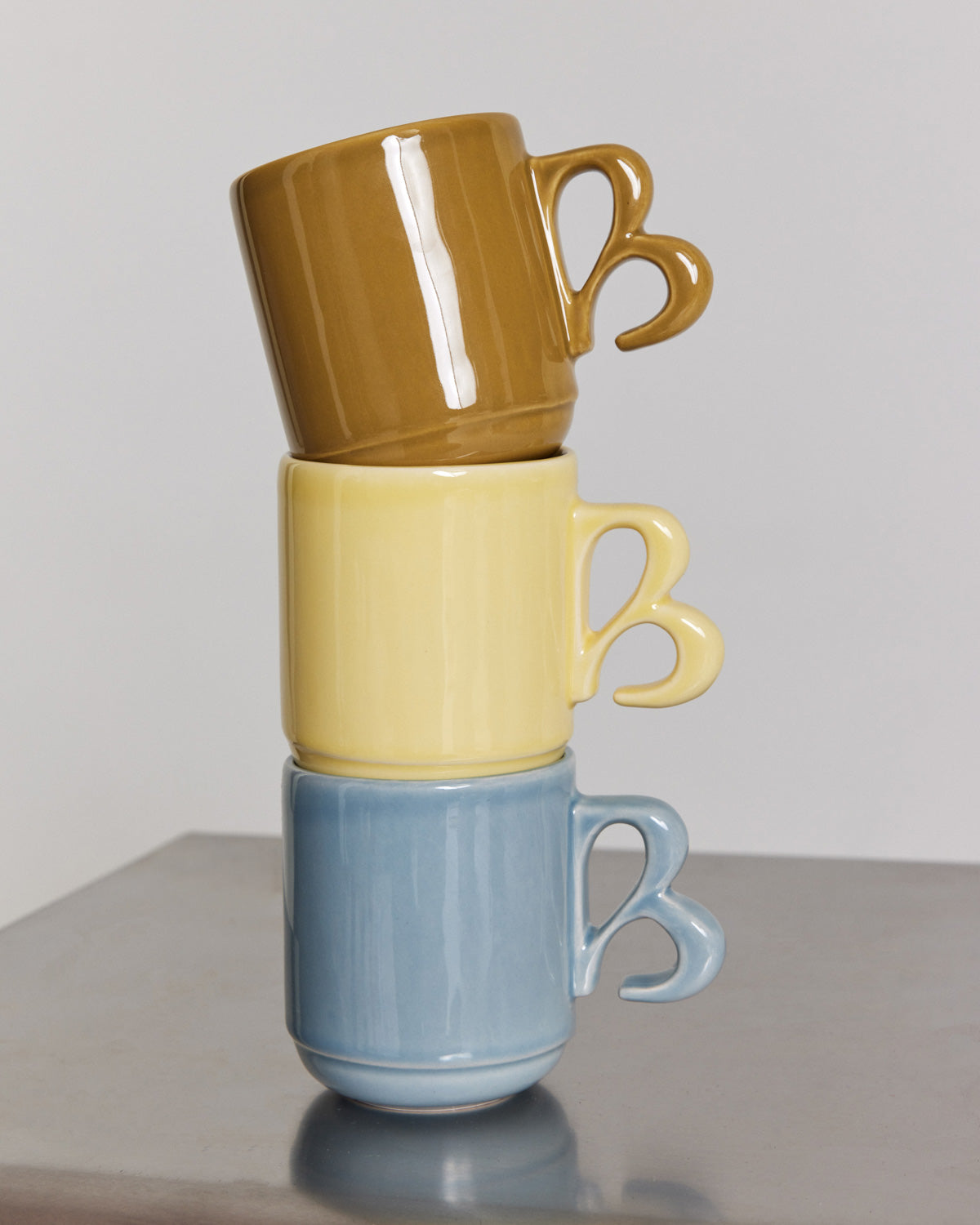 Green B-handle mug