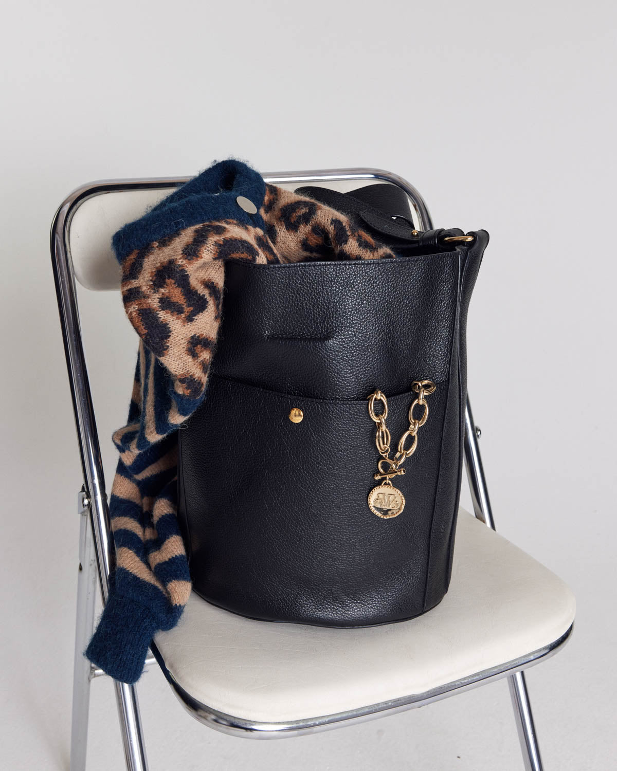 Bag Grand Sofia grained black interior navy