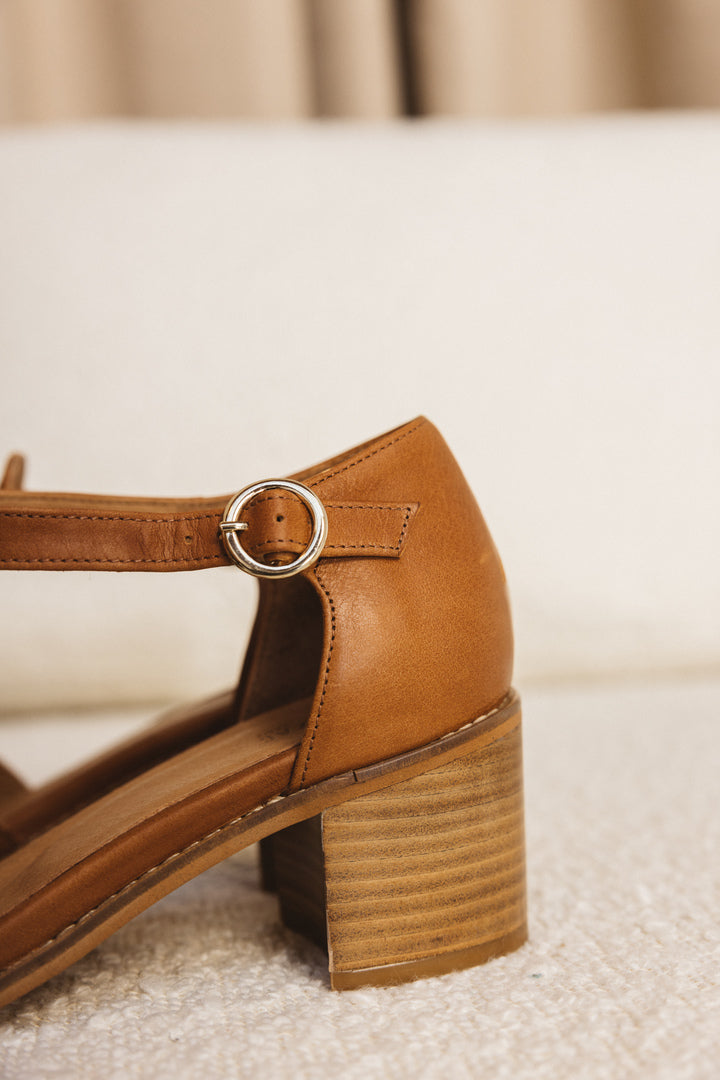 Sandals Albane camel