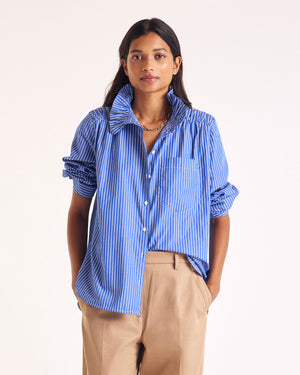 Léonor blue striped shirt