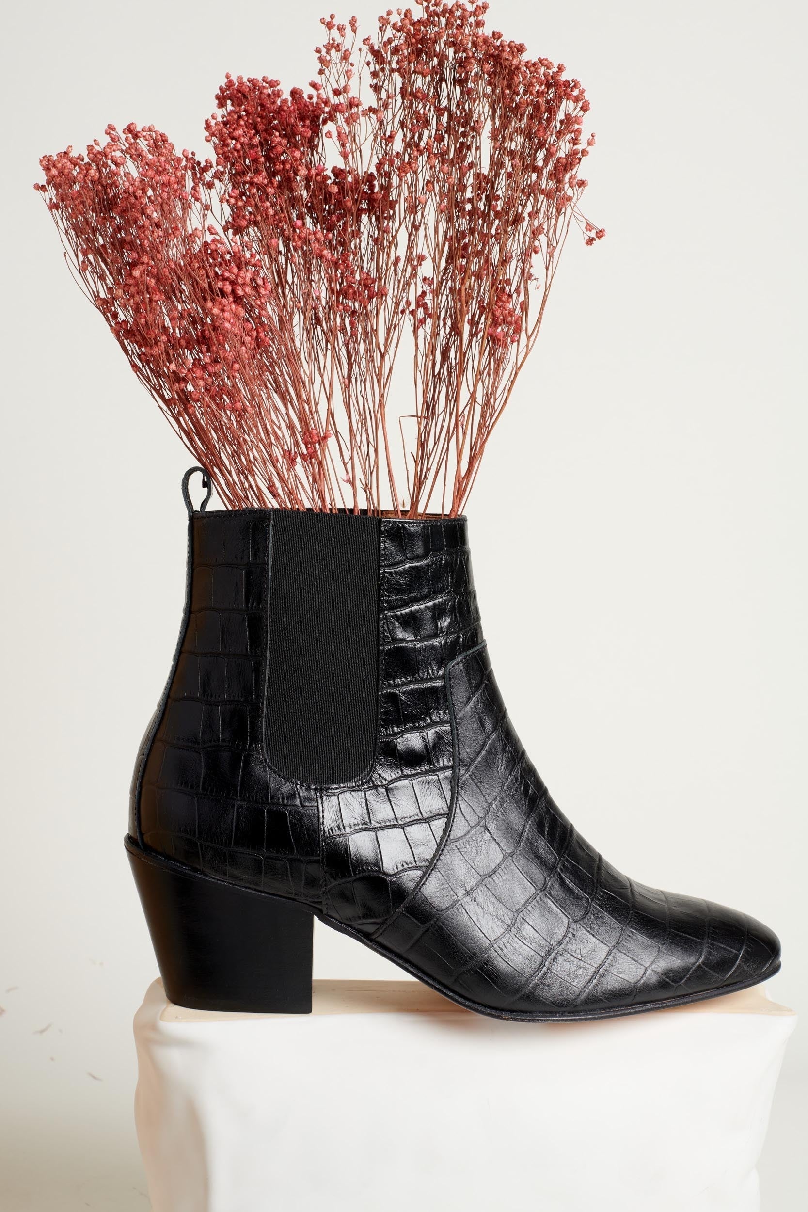 Bottines noires hotsell effet croco