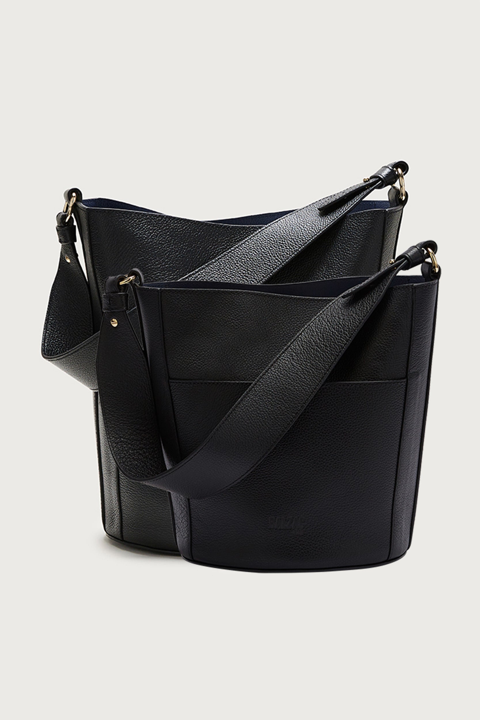 Large Sofia bag grained black with navy interior