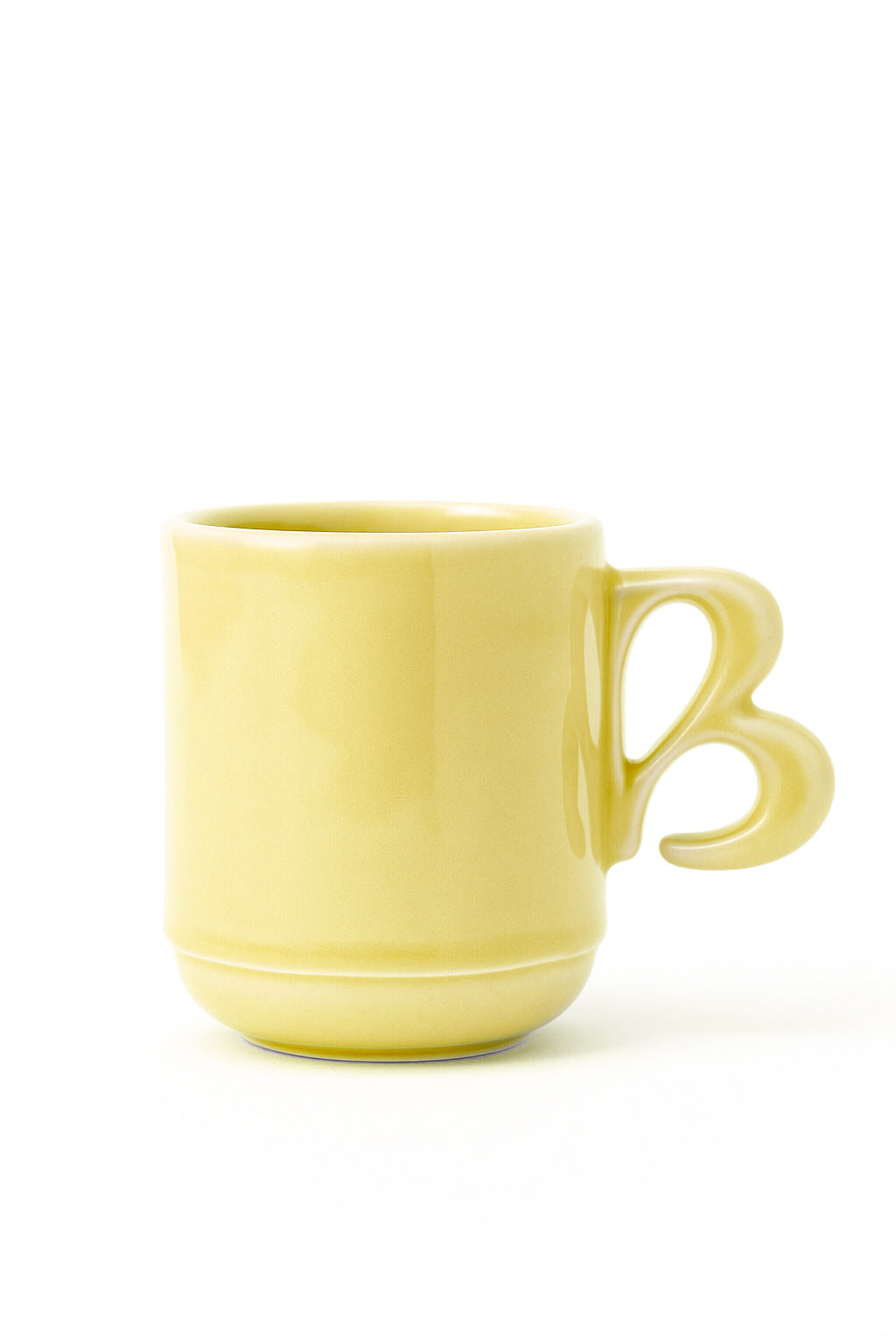 Yellow B-handle mug